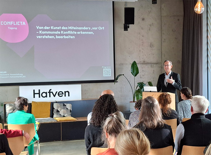 Tagungsbild Forschung und Praxis im Dialog